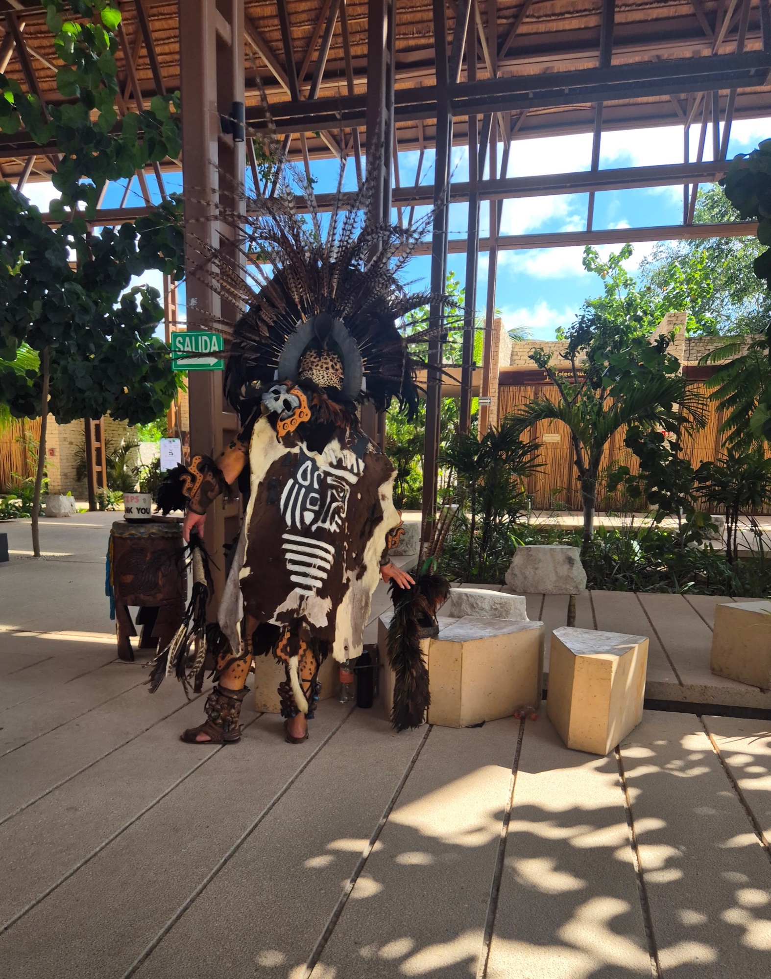 Exotización de pueblos originarios, Parque del Jaguar, 12/2025