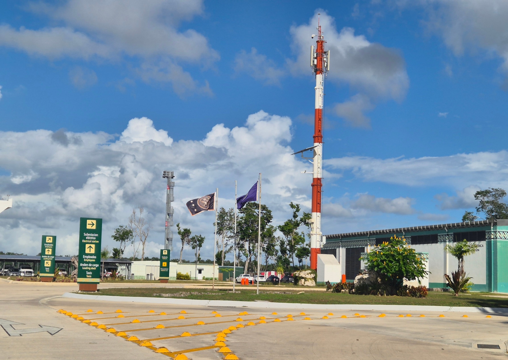 Subestación eléctrica en el Aeropuerto, Tulum, 12/2025